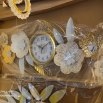 ساعة حائط ورد مودرن